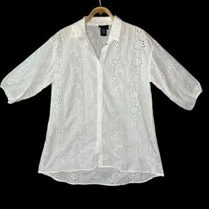 Liv Los Angeles White Eyelet Button Down Loose Fit Shirt  Sz: L
